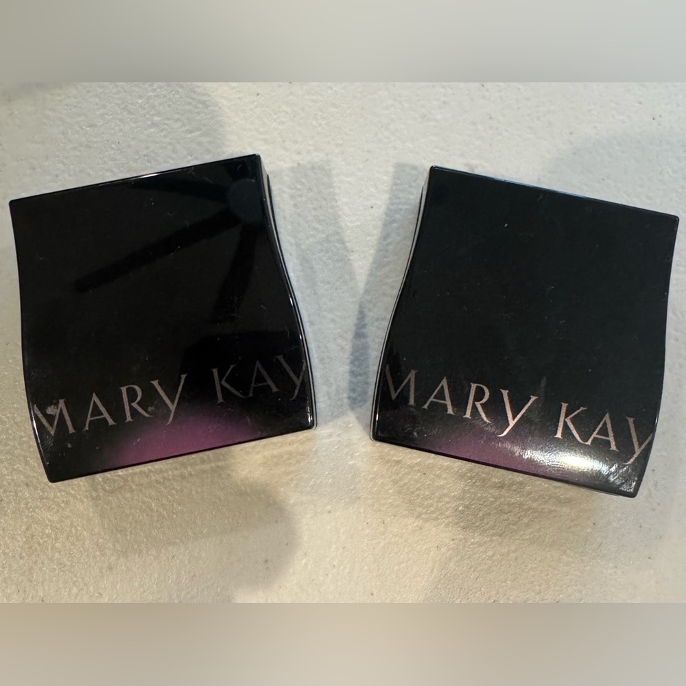 ✨ 2 for $18 – Mary Kay Magnetic Compact Mini (Empty Makeup Cases)